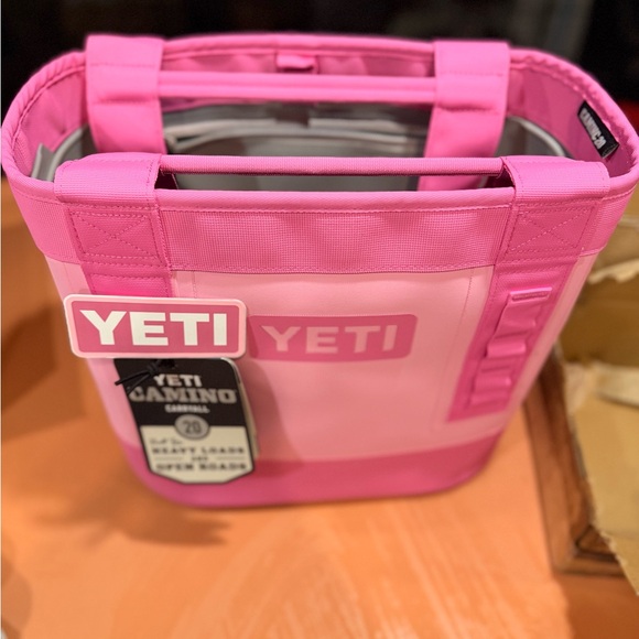 YETI Camino Carryall 20 Power Pink - Picture 2 of 2